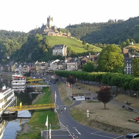 Daire Zenz - Ferienwohungen Ernst